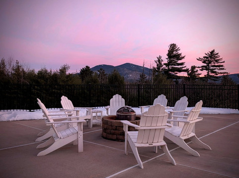 怀特山度假酒店主图