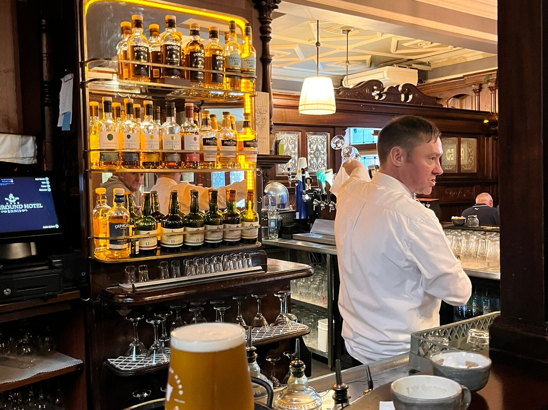 旧光大饭店主图