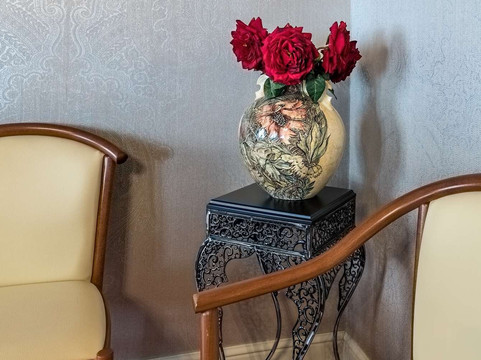 博尔若米金色郁金香酒店主图