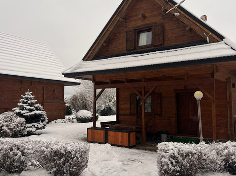 蓝艾迪霍酒店主图