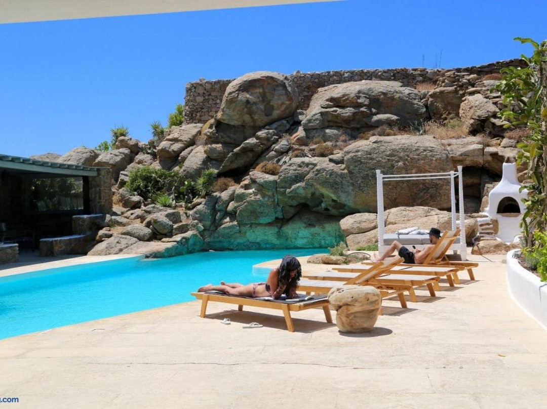 Paradise Estate Community