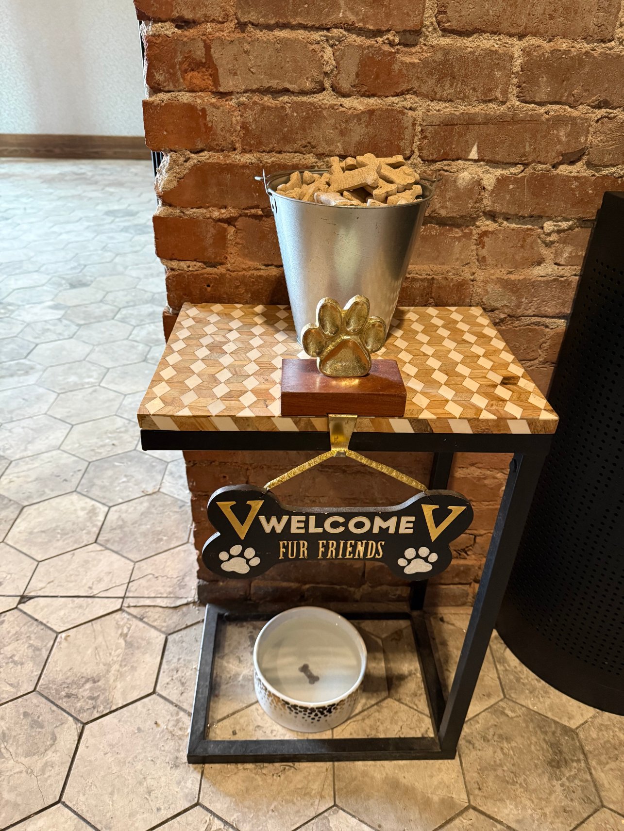 泛德沃特酒店-官方