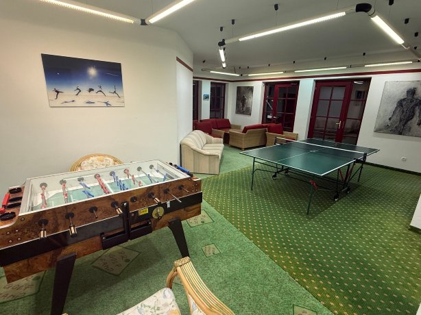 罗马少年酒店-官方