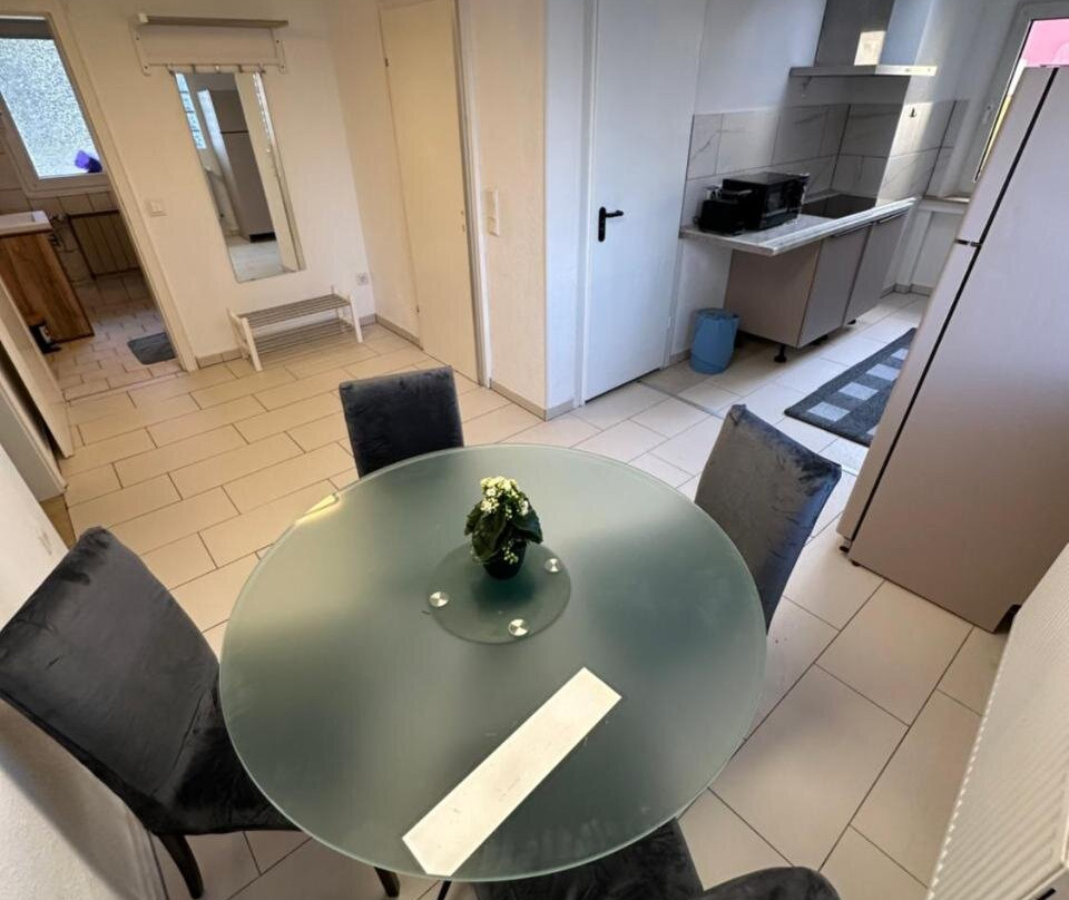 Schone Apartments im Zentrum von Bottrop BO01 und BO02