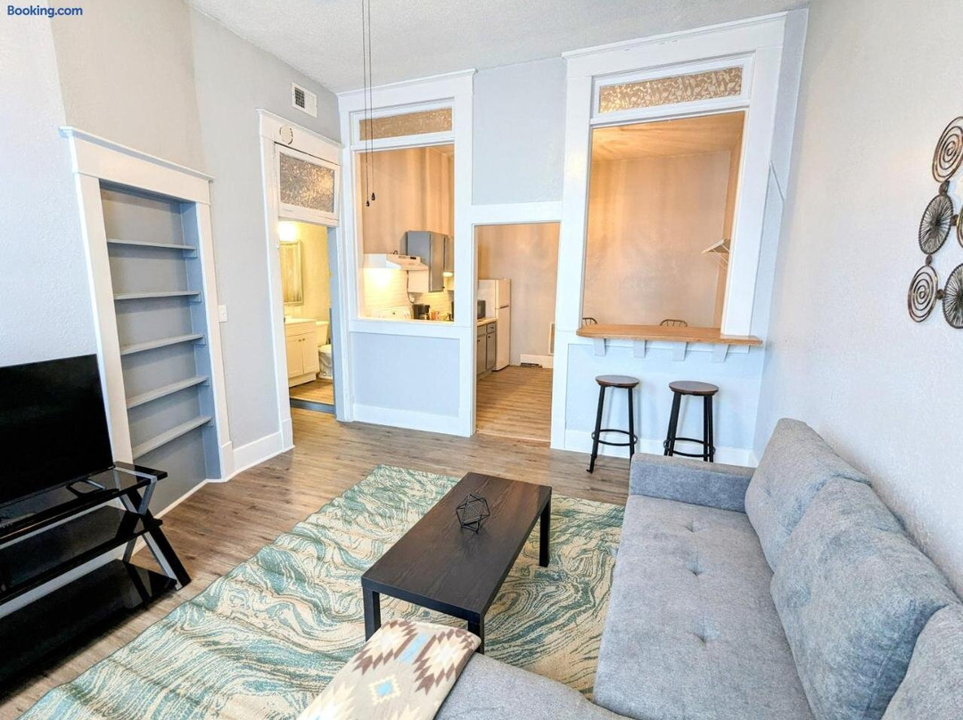 Private Apartments And Sleeping Rooms Near Marathon, Hershey
