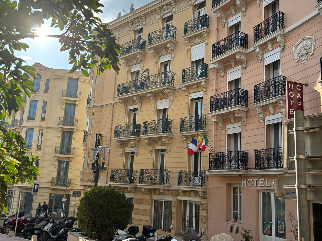 奥林匹亚酒店主图