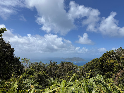 Sage Mountain National Park-托土拉必去景点