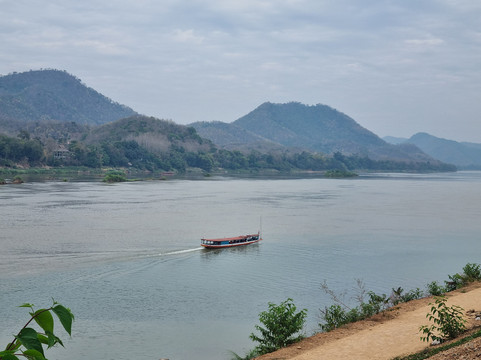 All Lao Elephant Camp-琅勃拉邦必去景点