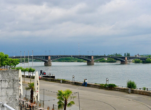 Theodor-Heuss-Brücke-美因茨必去景点