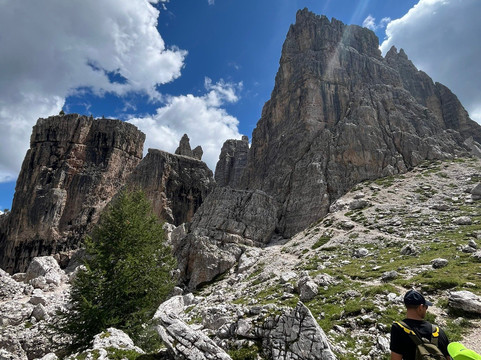 Cinque Torri-科尔蒂纳丹佩佐必去景点
