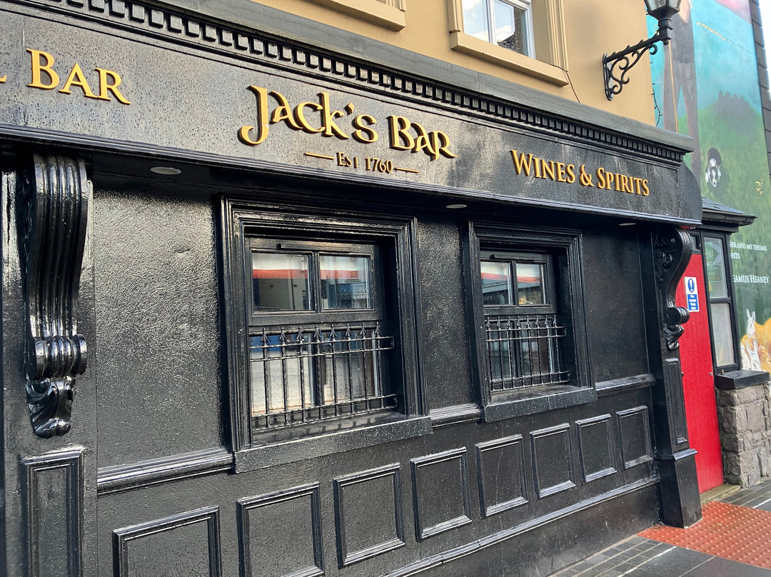 瓦尔斯酒店主图