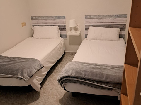 阿尔巴旅馆主图