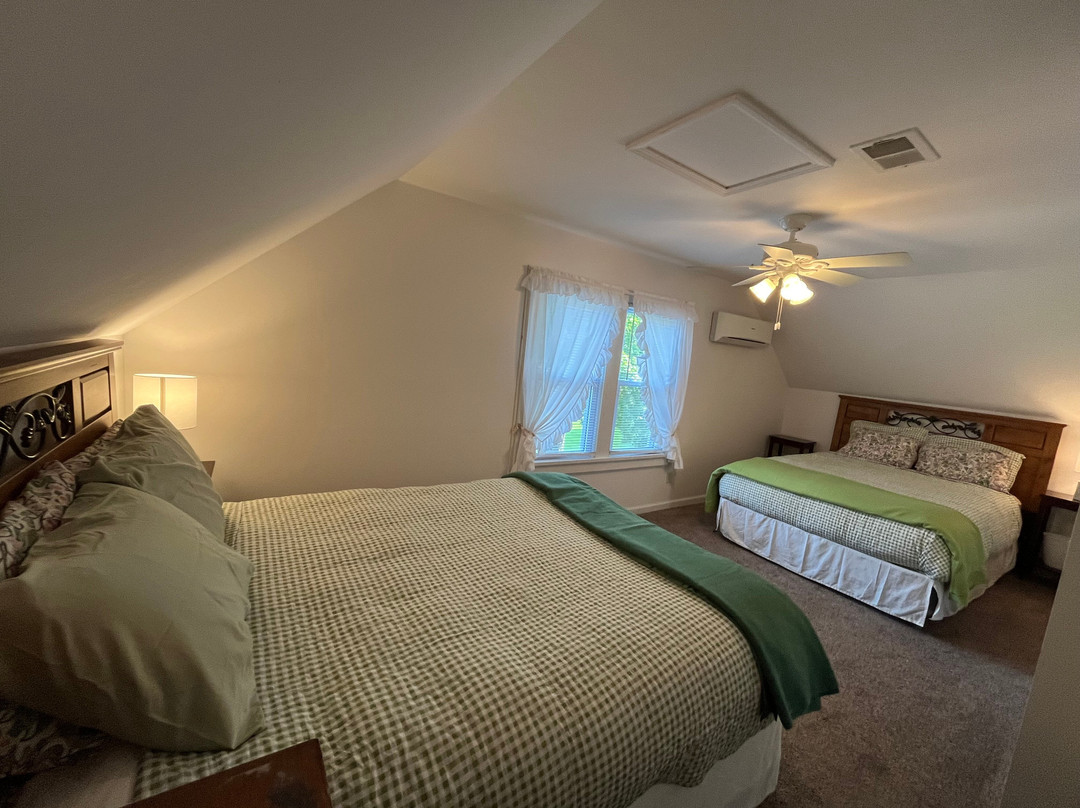 Driftwood Inn Bed and Breakfast主图