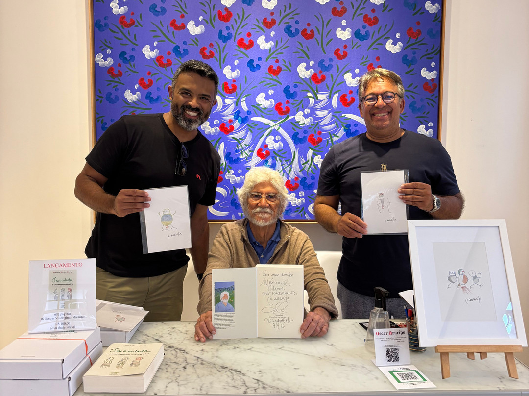 Galeria e Fundação Oscar Araripe-蒂拉登特斯必去景点