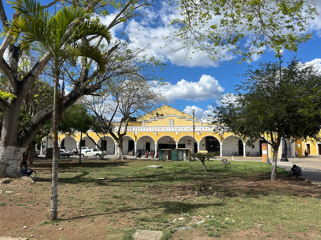 Plaza Izamal-Izamal必去景点