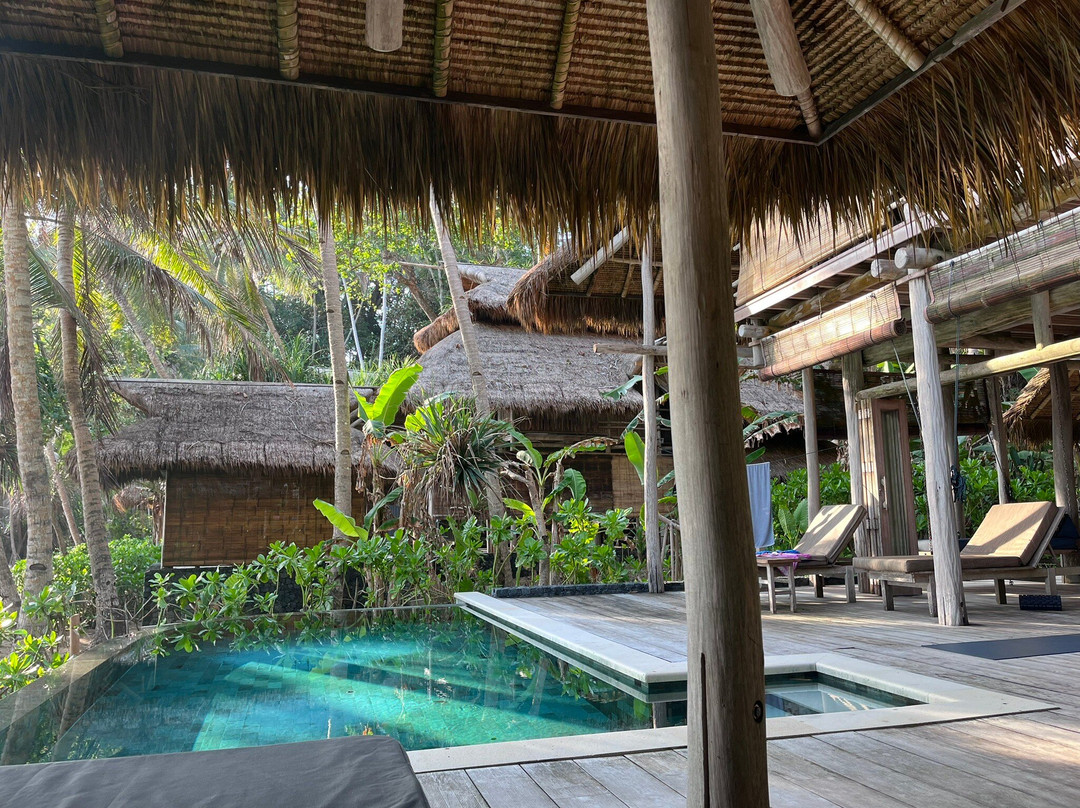 尼柯伊岛度假村主图