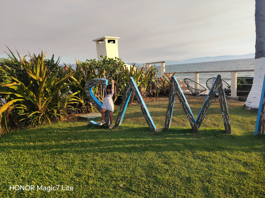 瓦雅塔桑巴全包酒店主图