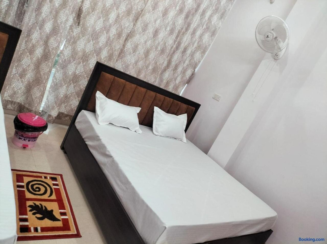 Jp Hotel and Restorent