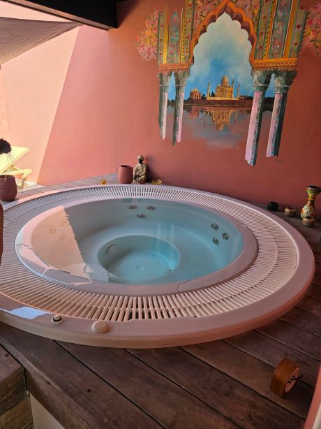 Les Thermes de Kain-旅行者