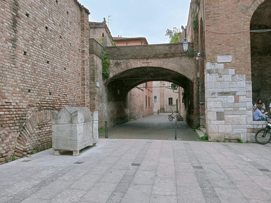 Basilica di San Francesco-拉韦纳必去景点