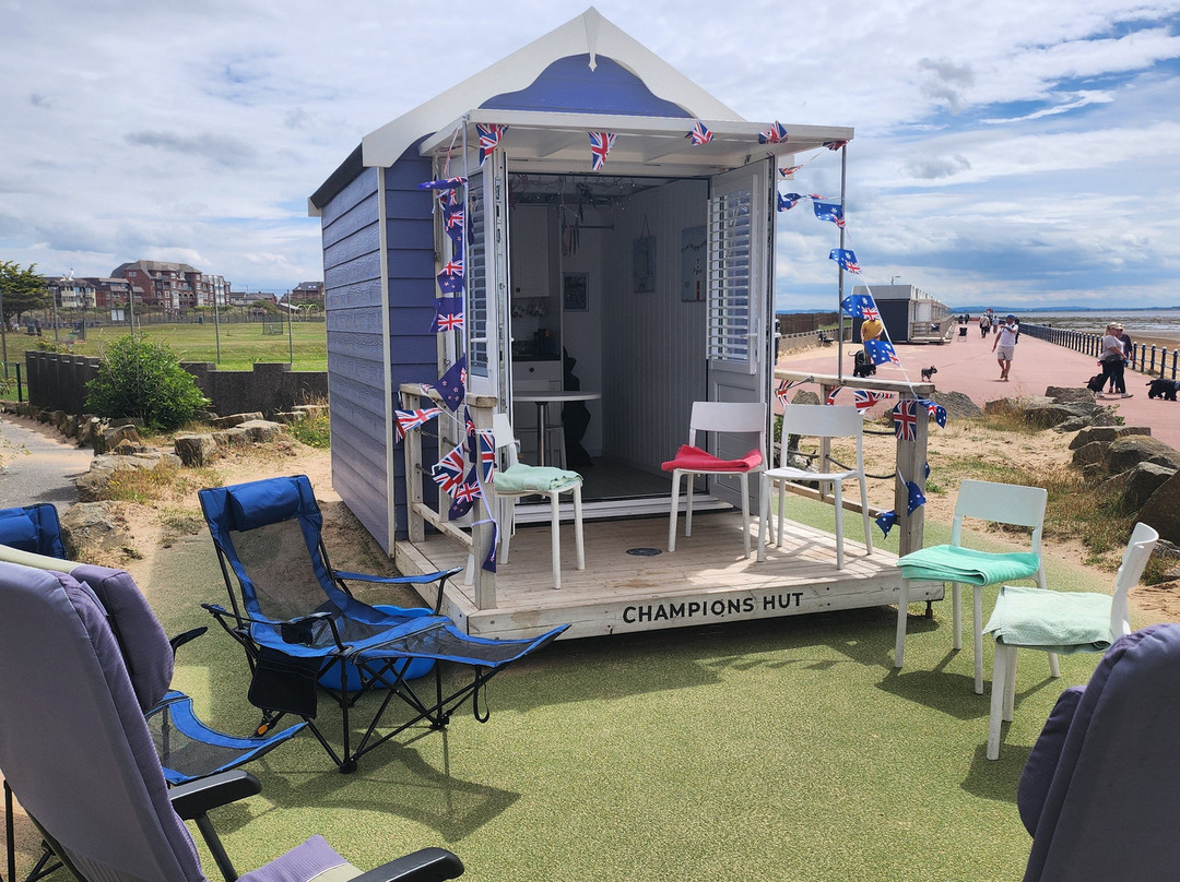 St Annes Beach huts-Lytham St Anne's必去景点