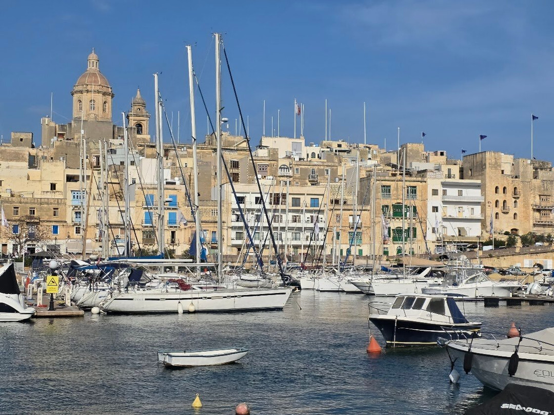 Valletta Ferry Services-斯利马必去景点