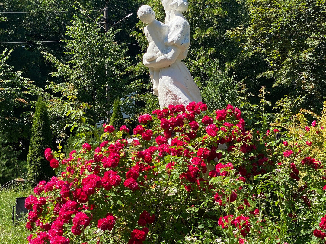 Mats i Ditya Sculpture-Neman必去景点
