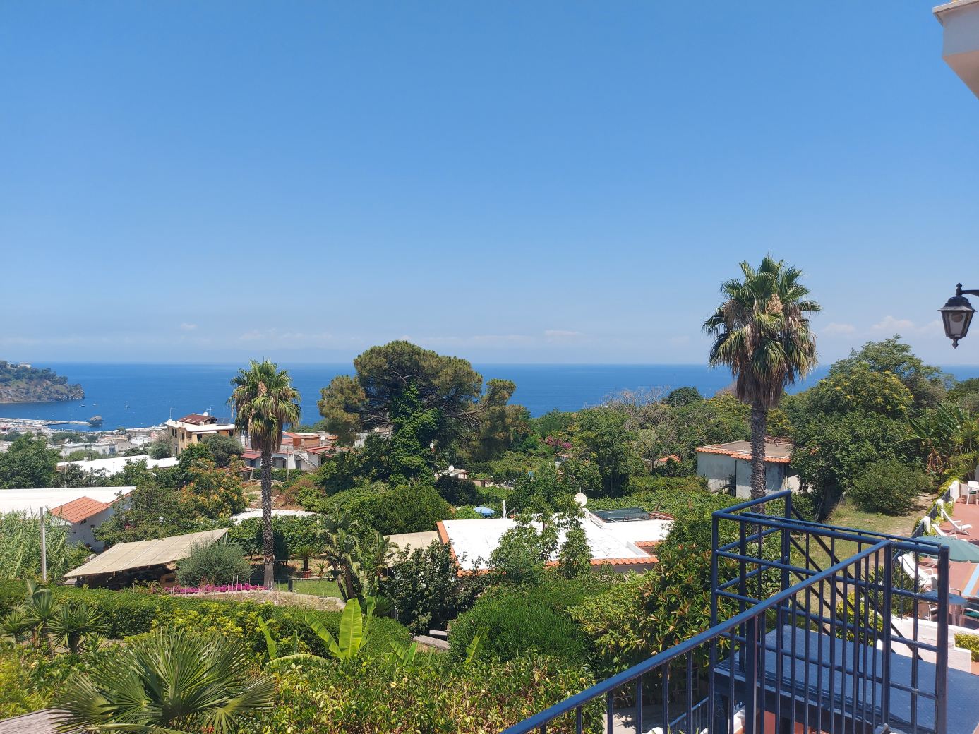 Hotel Pensione Monti-旅行者