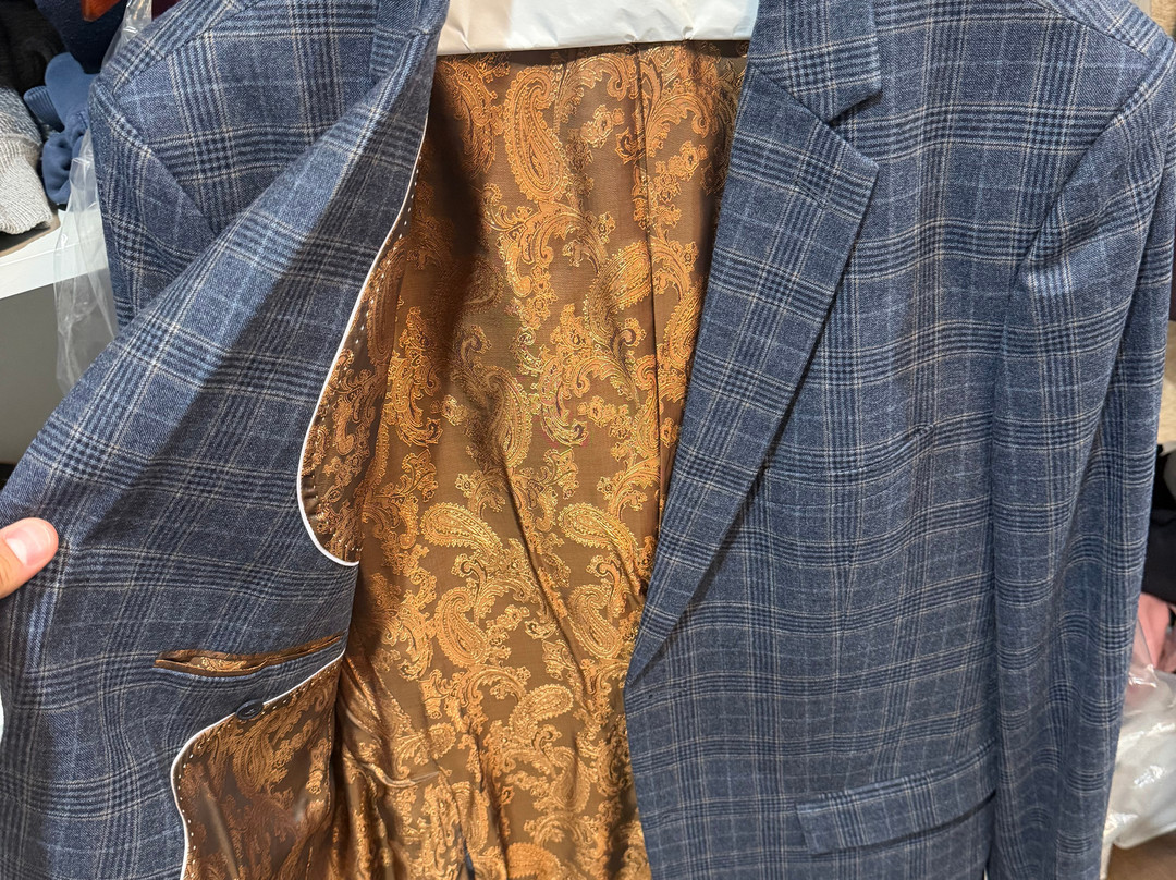 Anthony's Bespoke Tailor-卡伦必去景点