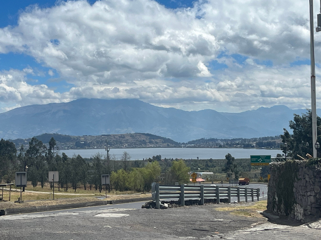 Laguna San Pablo Mirador-伊瓦拉必去景点