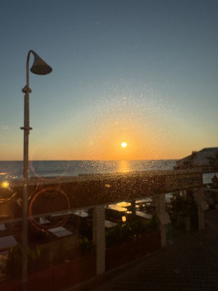 Azure Mare Hotel-旅行者