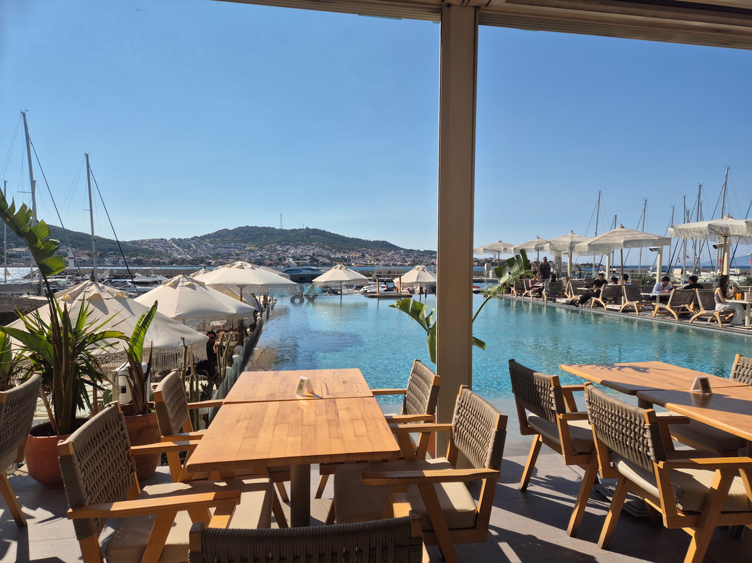 Oasis Houses/Yeni Foça Marina