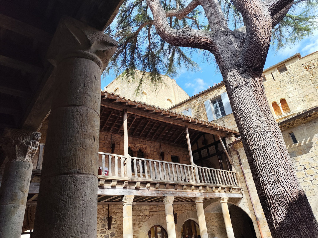 Abbaye Médiévale De Lagrasse, Centre Culturel Les Arts De Lire-Lagrasse必去景点