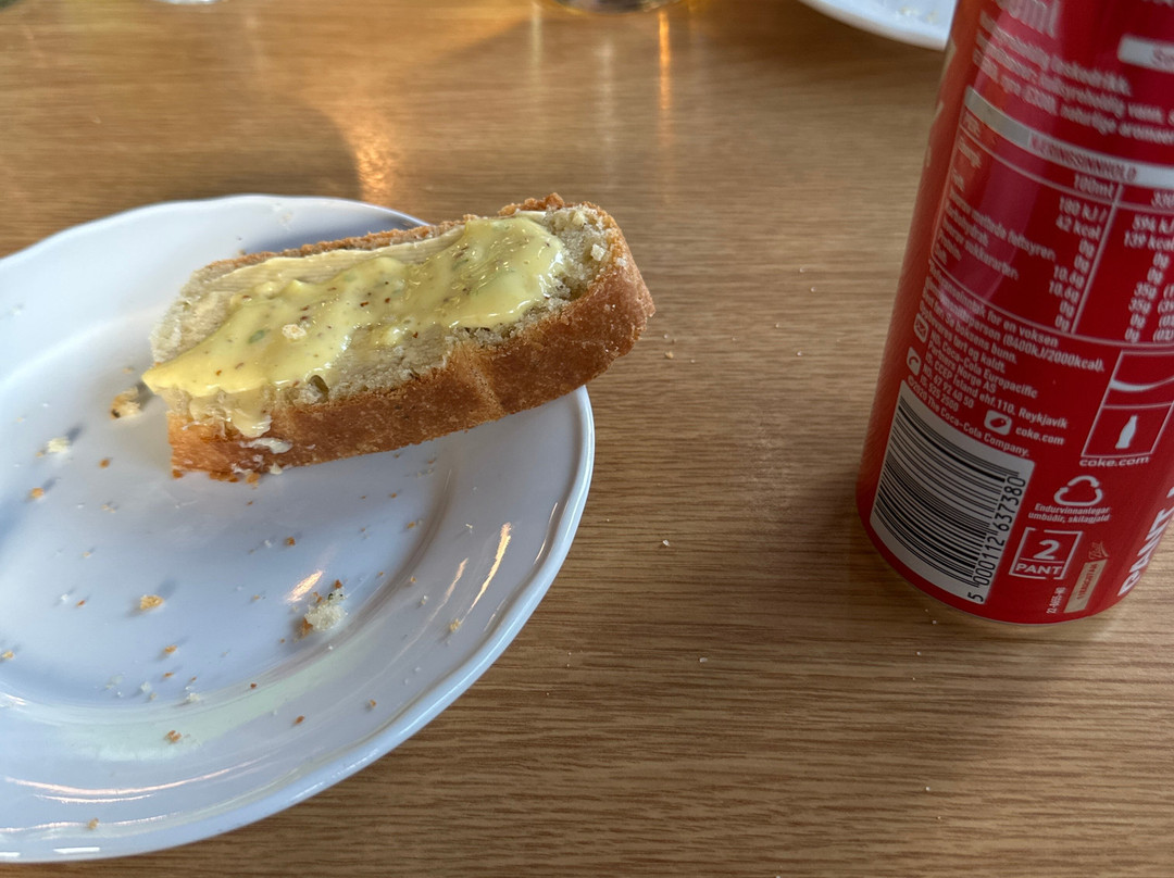 毕可拉酒店主图