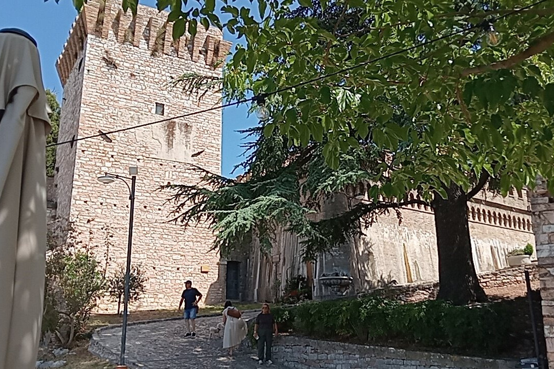 Torre di San Severino-Spello必去景点