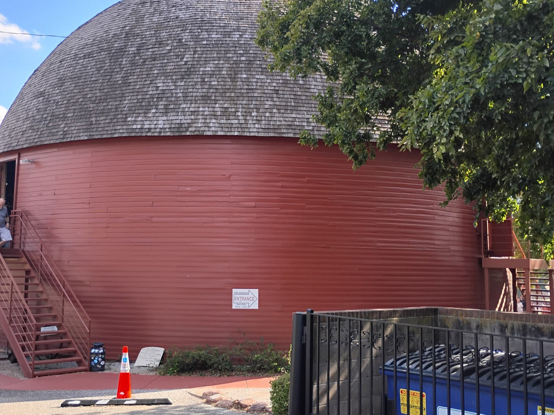 Arcadia Round Barn-Arcadia必去景点