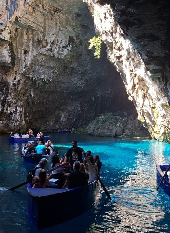 Kefalonia Excursions-阿尔戈斯托利翁必去景点