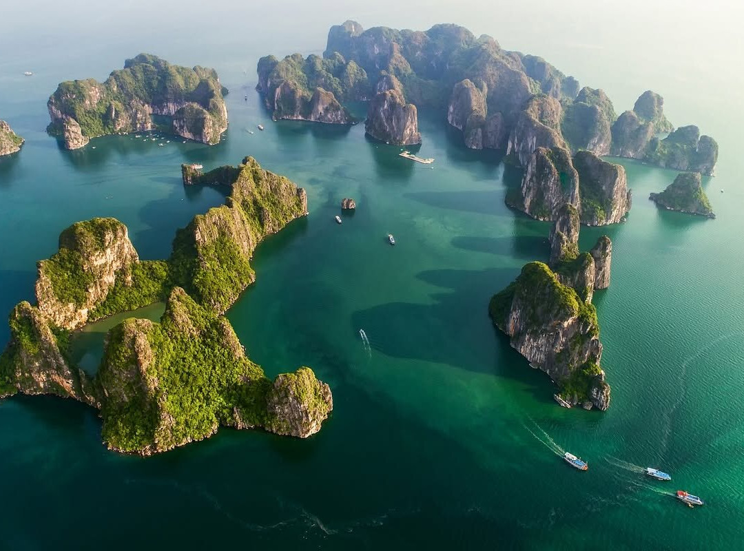 Castaway Island-下龙湾必去景点
