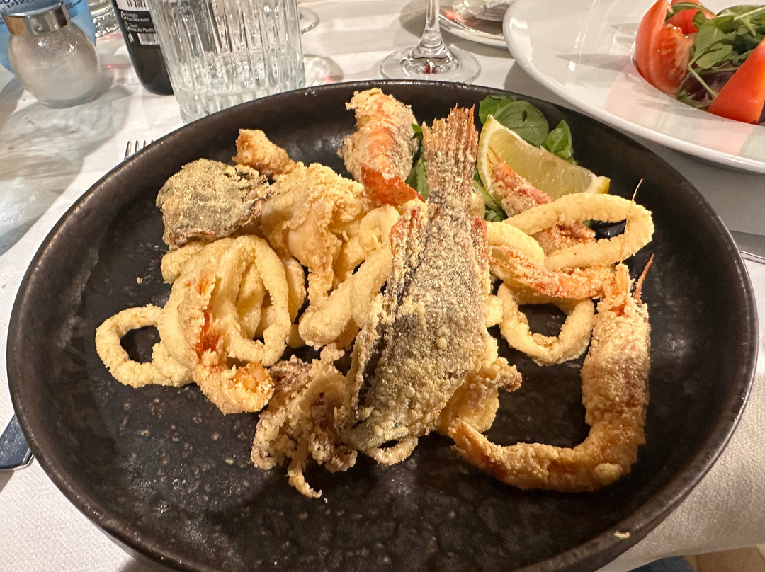 唐娜泰拉酒店主图