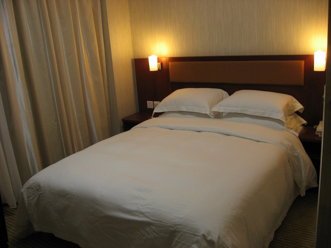 襄阳城市便捷火车站店主图