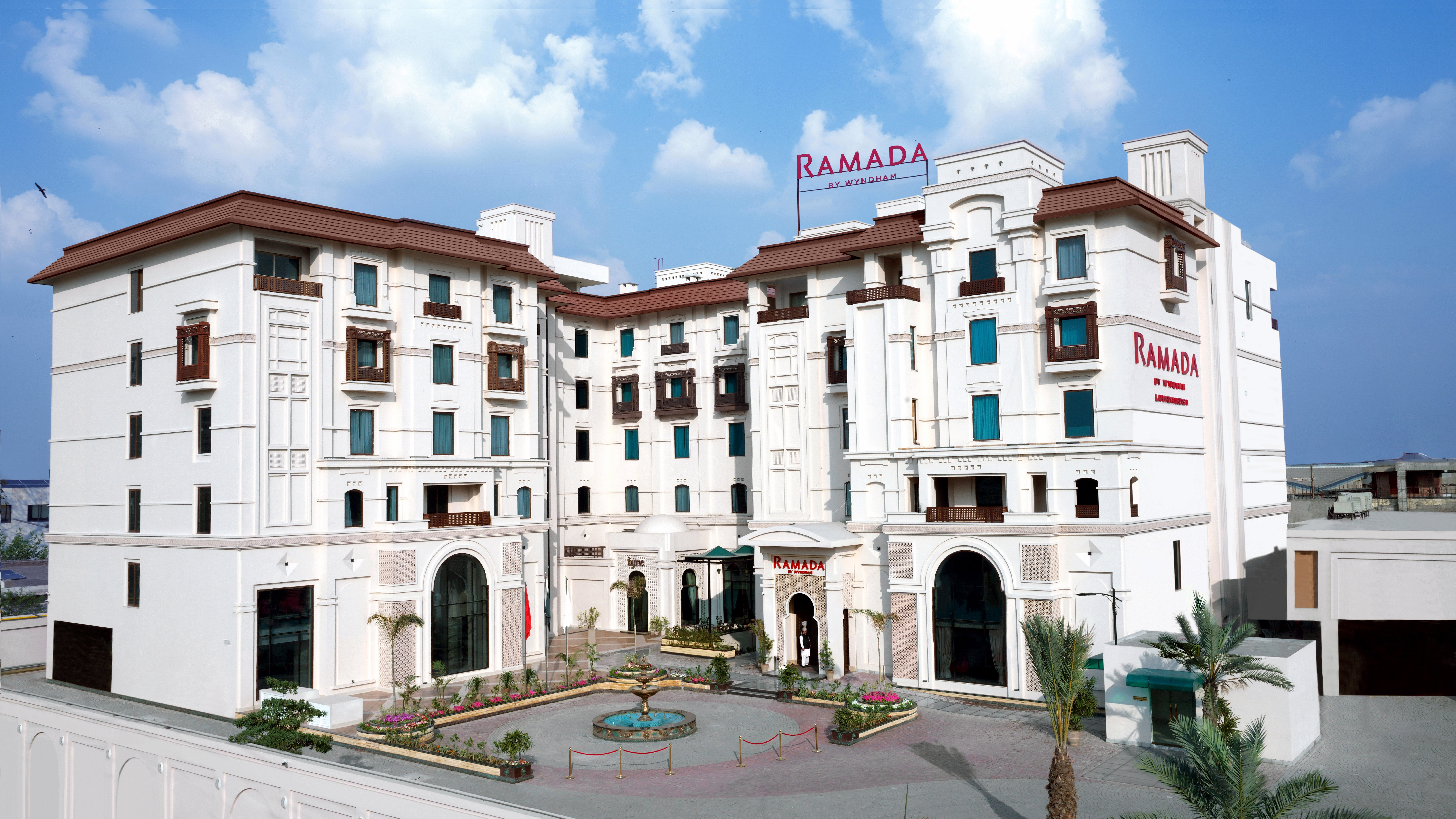 Ramada by Wyndham Lahore Gulberg II-官方