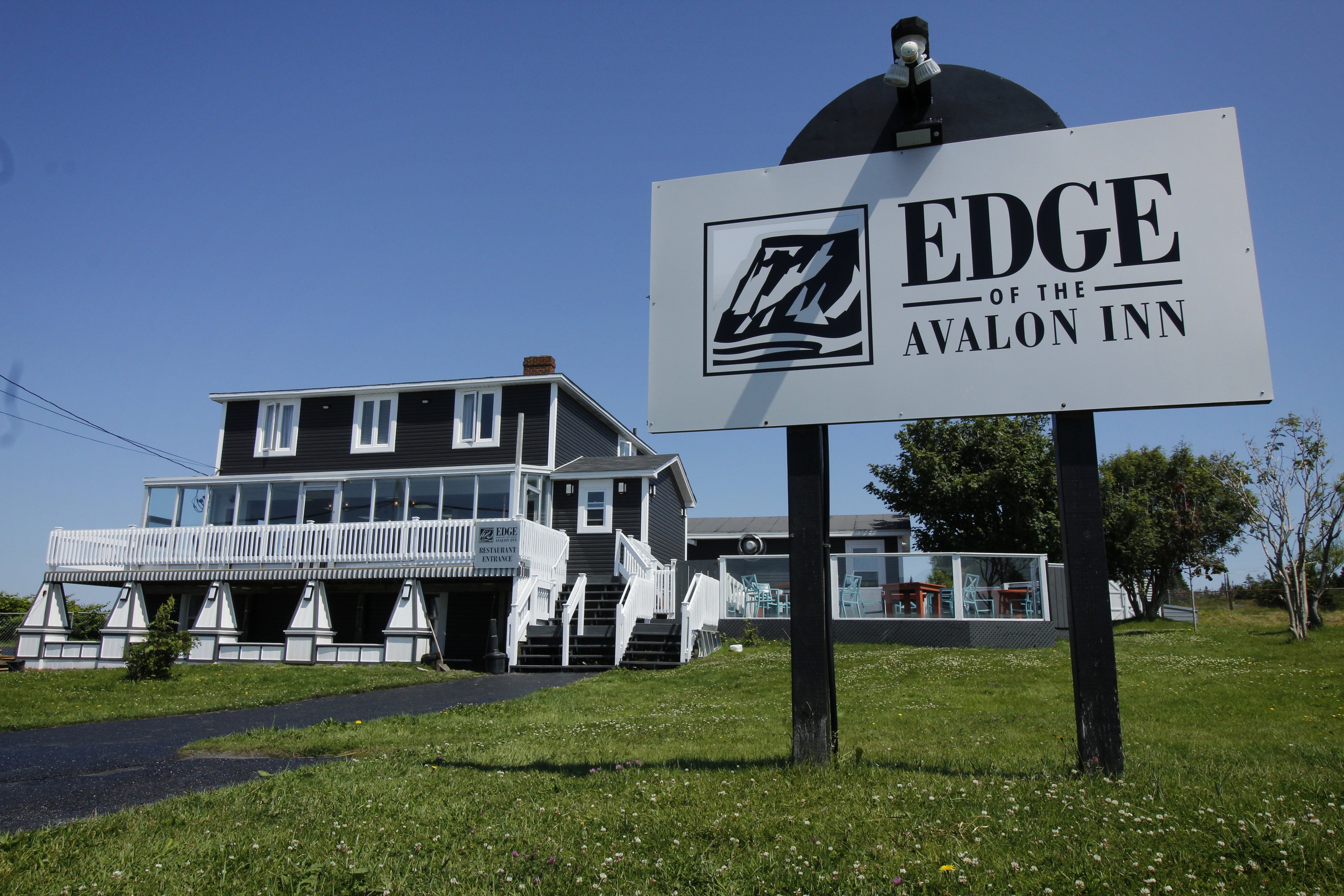 Edge Of The Avalon Inn-官方