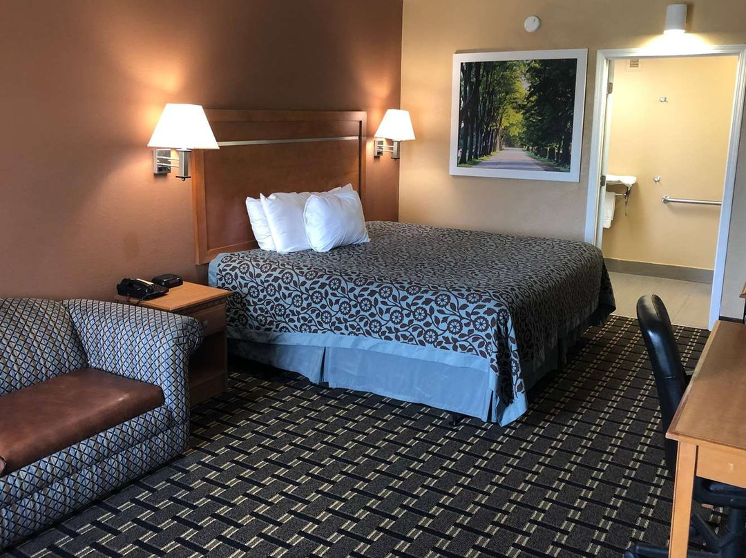 Days Inn by Wyndham Columbus主图