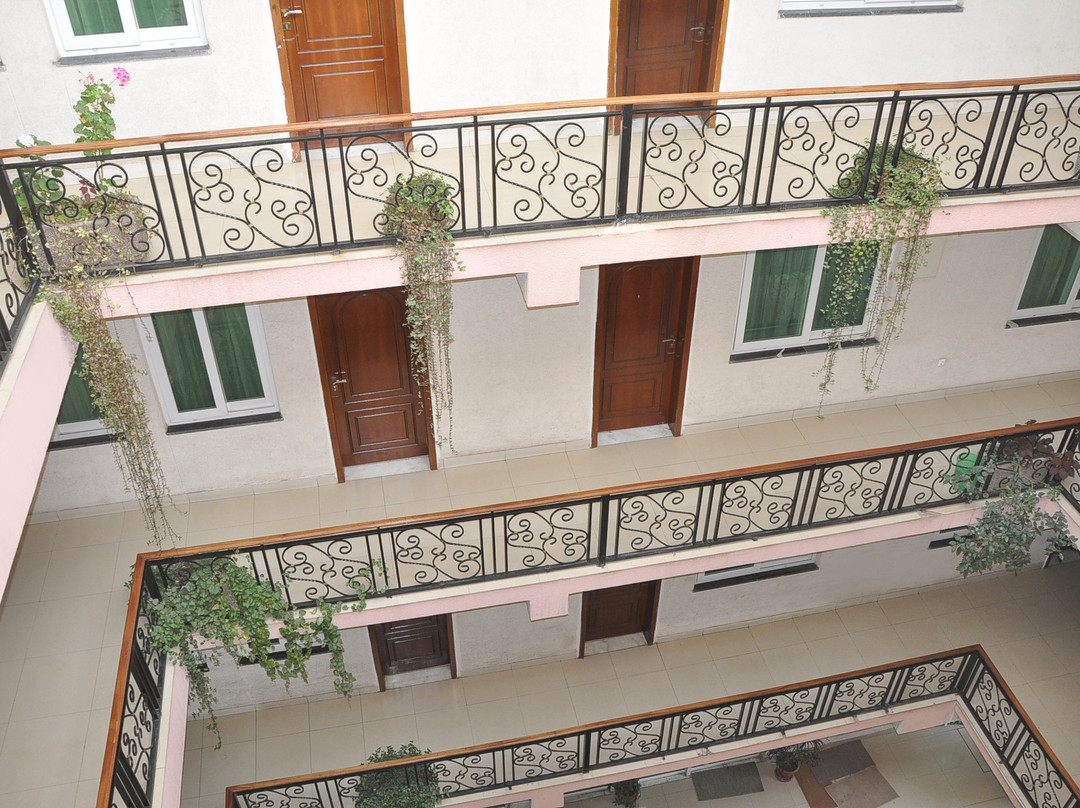 Quara Hotel