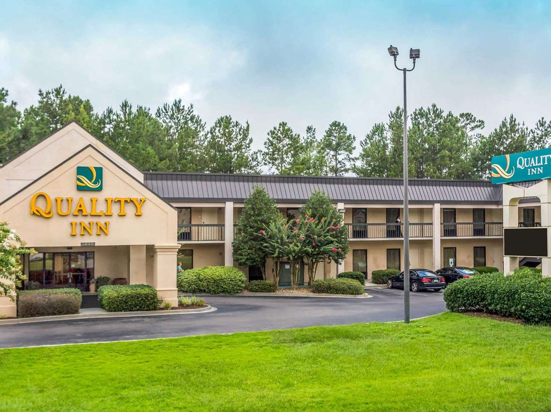 沃尔德伯勒希尔顿恒庭酒店主图