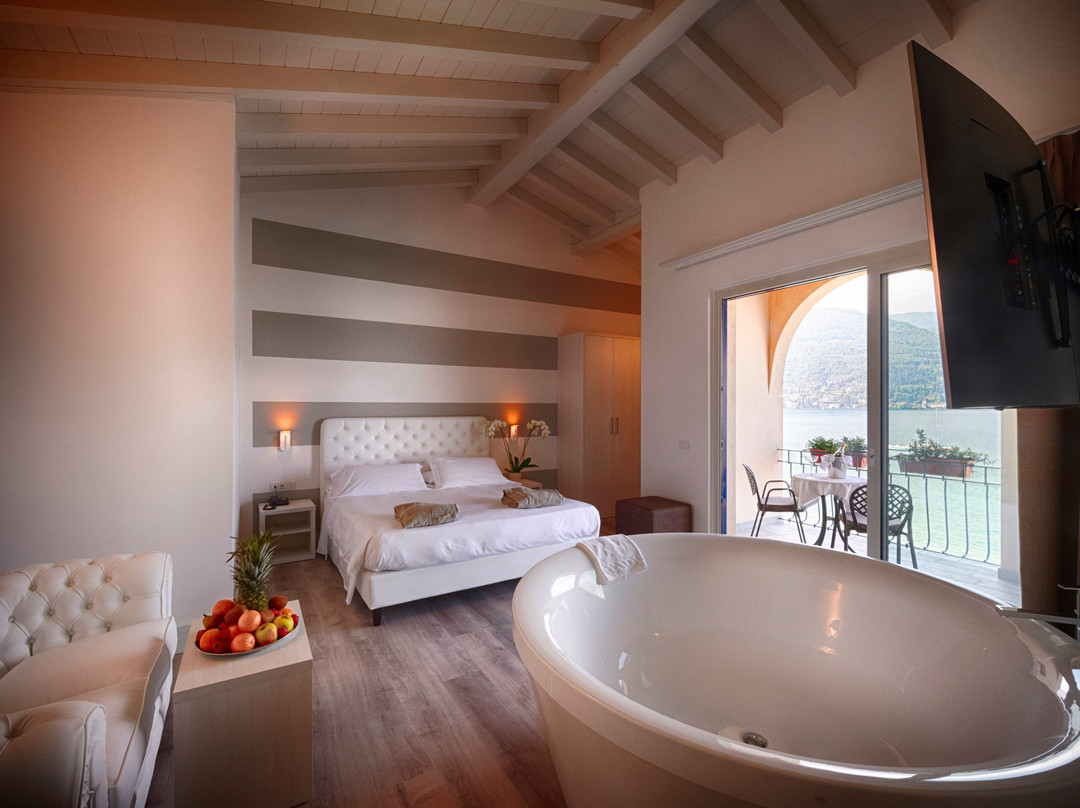San Felice del Benaco酒店住宿-Bella Hotel & Leisure