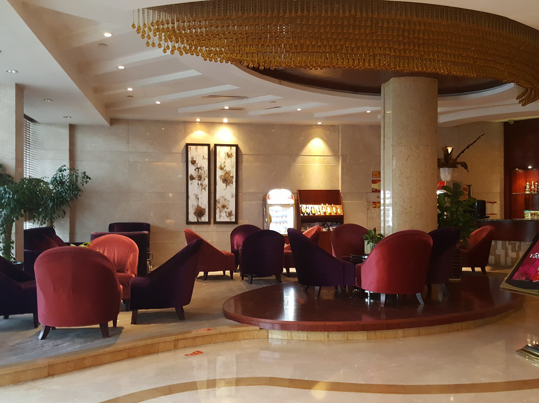 半岛星际酒店主图