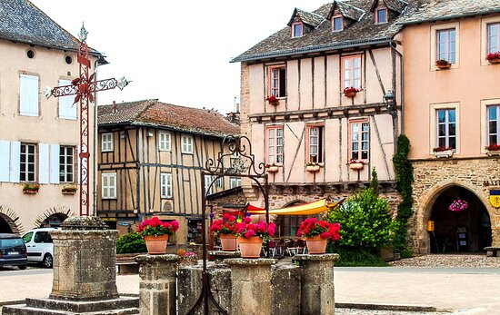 Bastide de sauveterre de rouergue景点图片