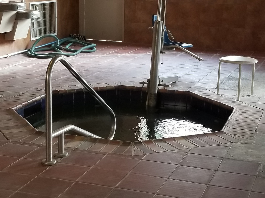 La Vernia酒店住宿-La Quinta Inn & Suites by Wyndham Floresville