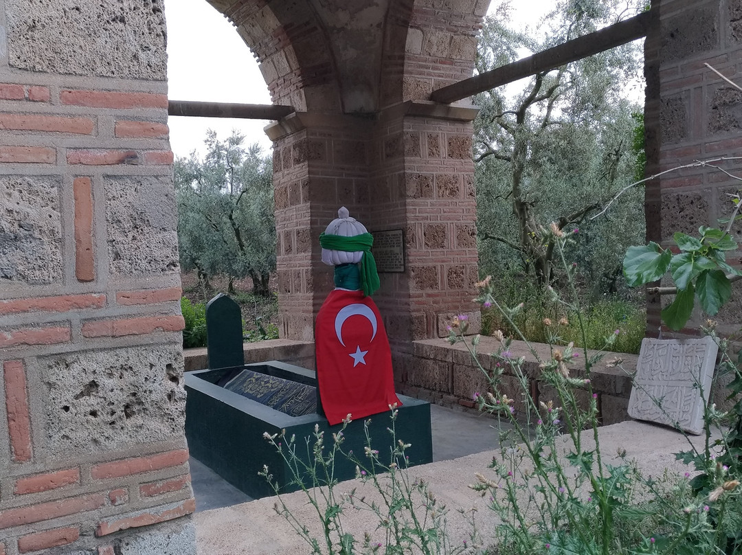 Sarı Saltuk Turbesi-Iznik必去景点